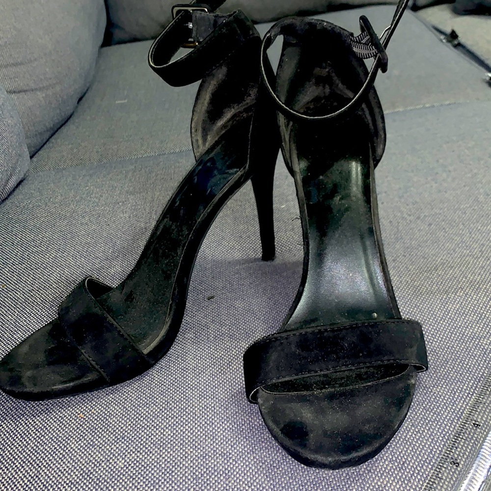 Black strap heels size 9